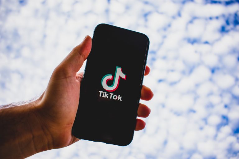 12 cách giúp video TikTok lên xu hướng đơn giản triệu view